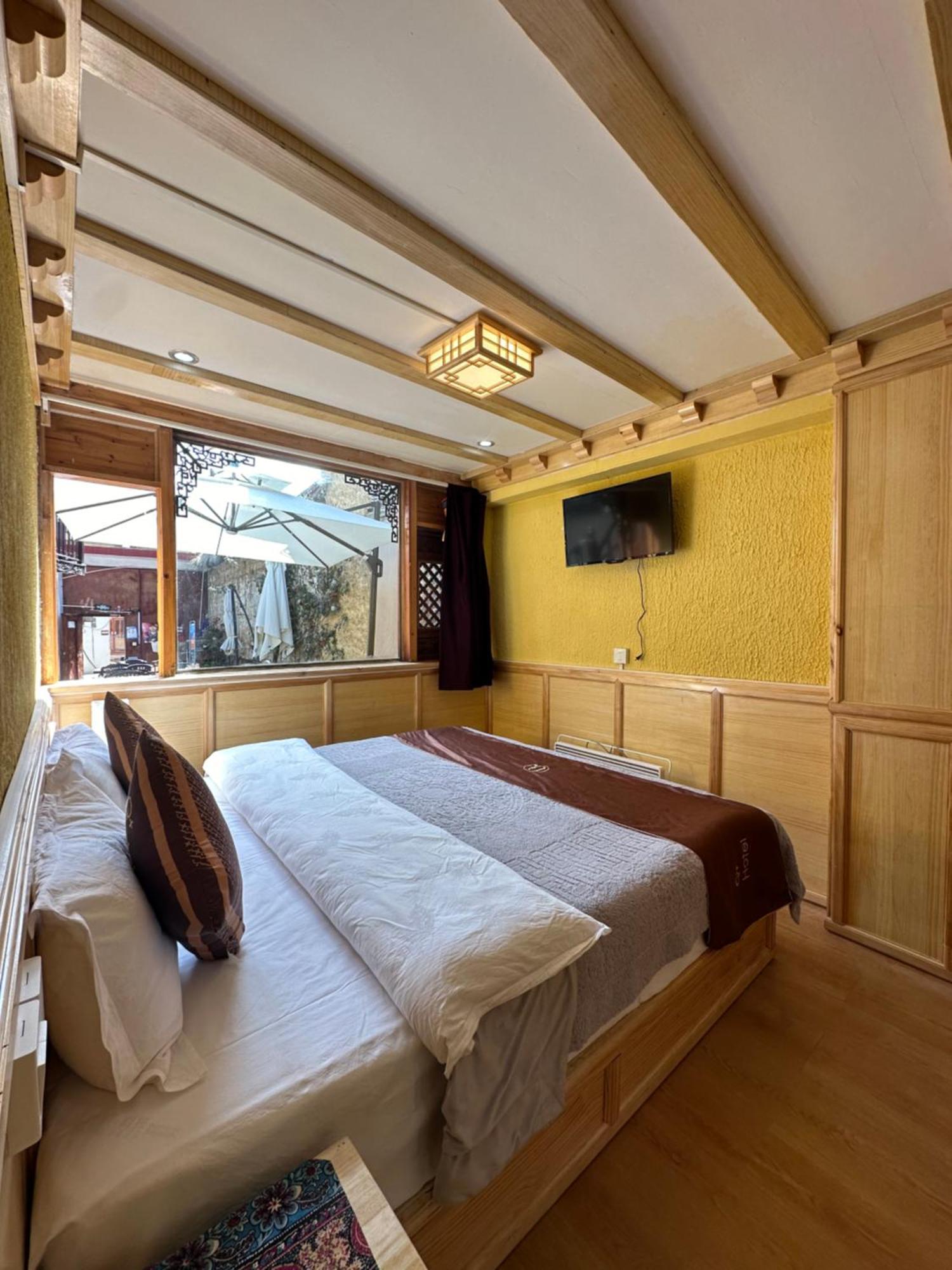 Yi'S Hostel Shangri-La Exterior photo